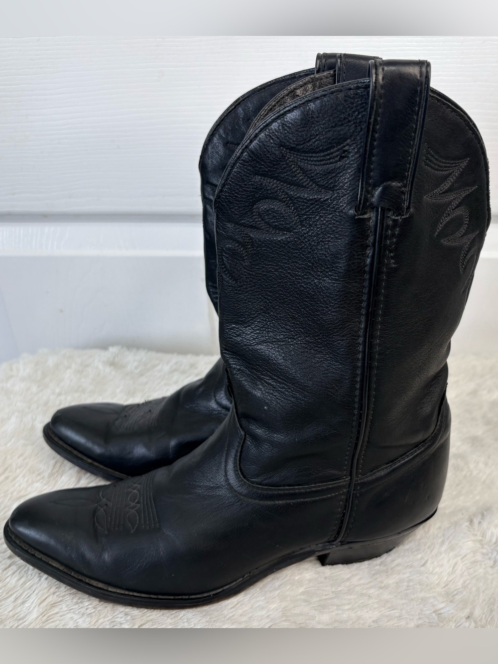 Vintage Laredo Women’s Black Leather Cowboy Boots Size 8.5